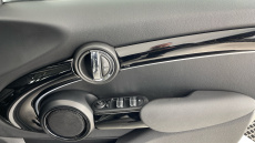 MINI Hatchback 1.5 Cooper Classic Premium 5dr Auto Petrol Hatchback